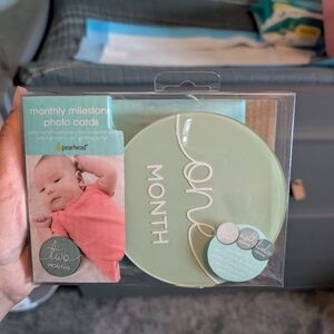 Pearhead Green Monthly Milestone Cards